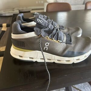 ON cloudnova shoes mens 13. Basically new, worn once